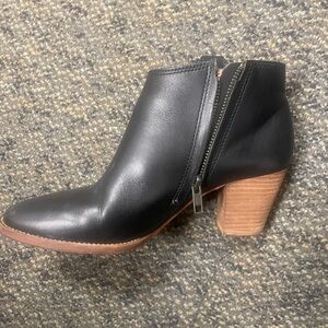 Madewell Black Leather Ankle Booties